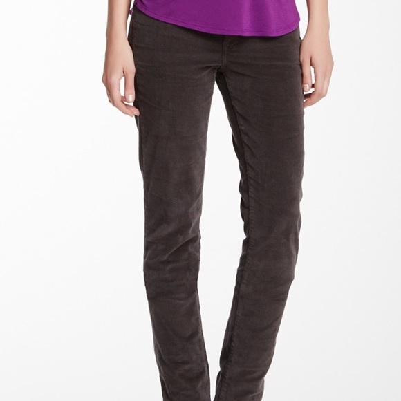 Calvin Klein ultimate skinny corduroys. Size 6. - Picture 3 of 4